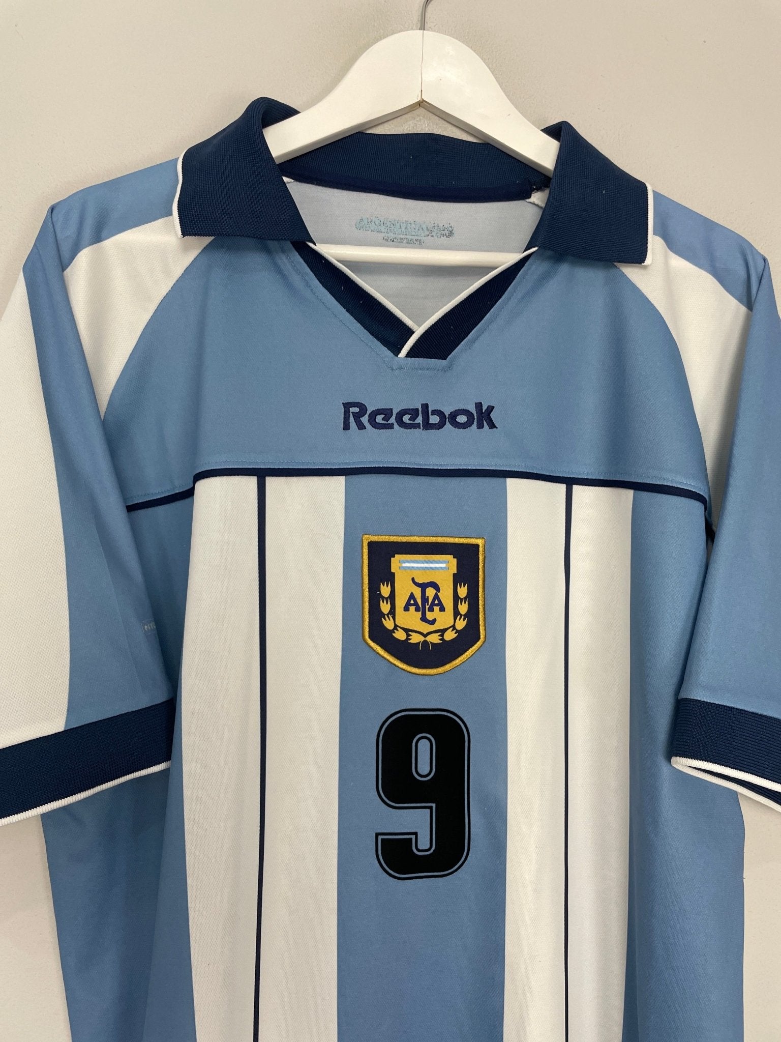 Shop 2000/01 ARGENTINA BATISTUTA #9 HOME SHIRT (L) REEBOK, classic football shirts, vintage football shirts & retro soccer jerseys at Cult Kits