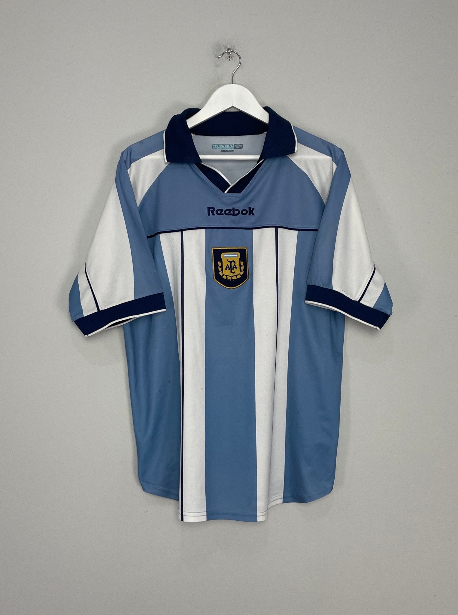 Shop 2000/01 ARGENTINA HOME SHIRT (XL) REEBOK, classic football shirts, vintage football shirts & retro soccer jerseys at Cult Kits