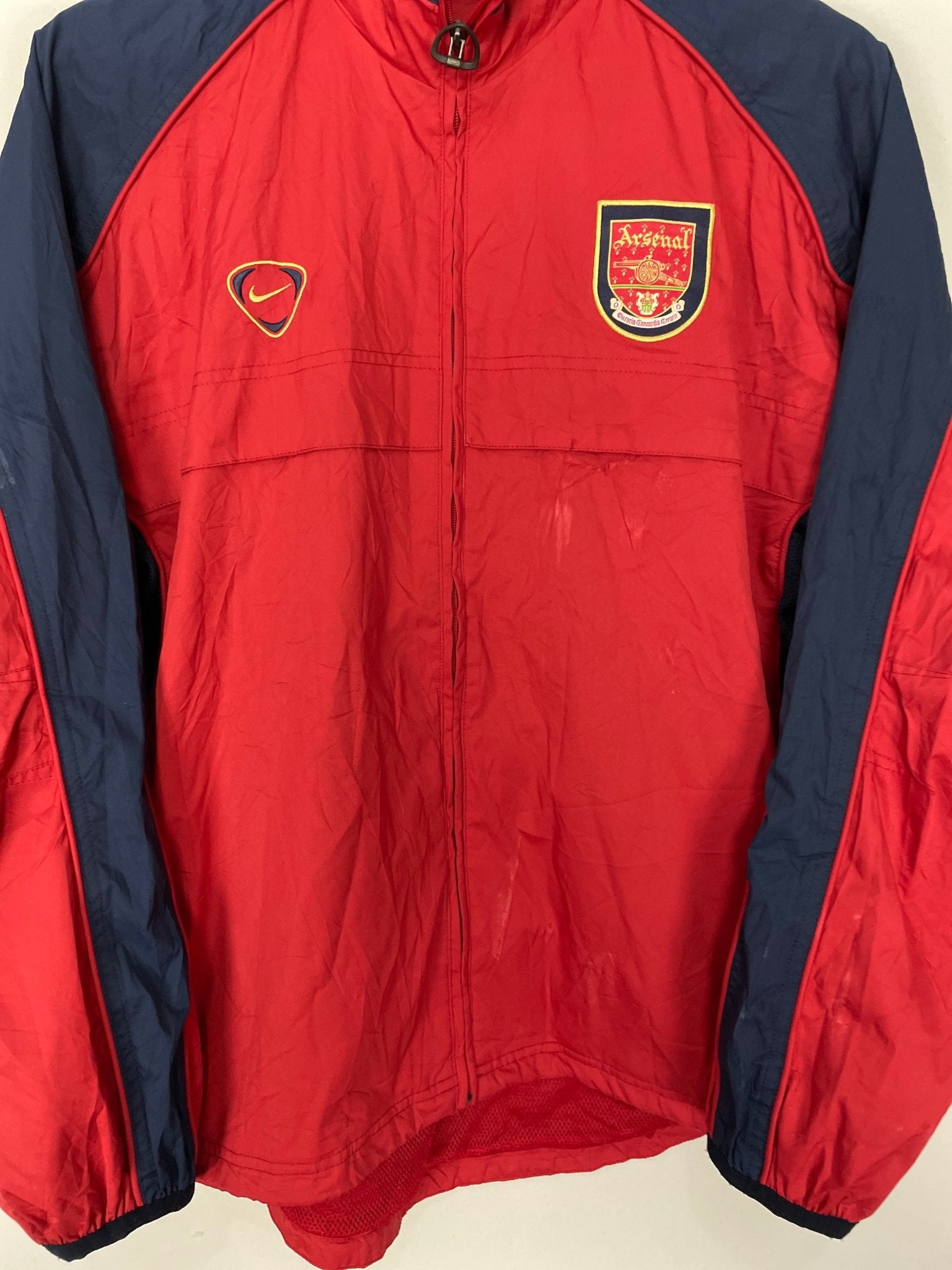 Shop 2000/01 ARSENAL TRACK JACKET (S) NIKE, classic football shirts, vintage football shirts & retro soccer jerseys at Cult Kits