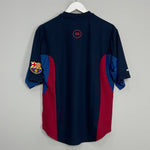 Shop 2000/01 BARCELONA TRAINING SHIRT (M) NIKE, classic football shirts, vintage football shirts & retro soccer jerseys at Cult Kits