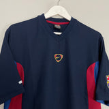 Shop 2000/01 BARCELONA TRAINING SHIRT (M) NIKE, classic football shirts, vintage football shirts & retro soccer jerseys at Cult Kits