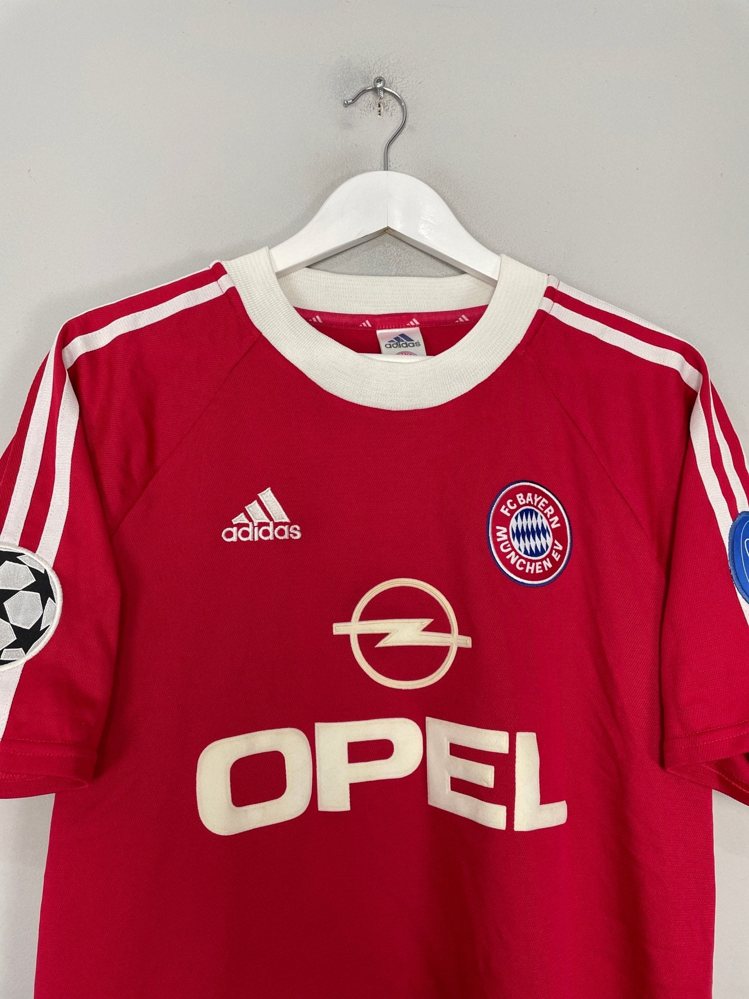 Shop 2000/01 BAYERN MUNICH JANCKER #19 C/L HOME SHIRT (M) ADIDAS, classic football shirts, vintage football shirts & retro soccer jerseys at Cult Kits
