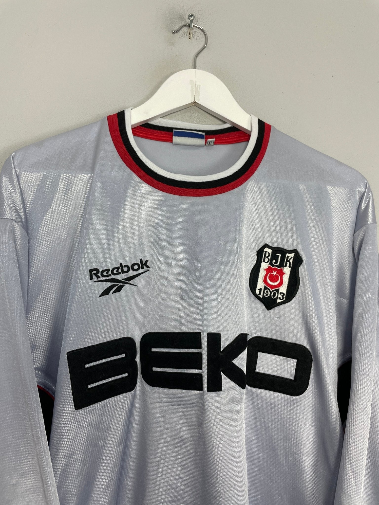 Shop 2000/01 BESIKTAS L/S THIRD SHIRT (XL) REEBOK, classic football shirts, vintage football shirts & retro soccer jerseys at Cult Kits