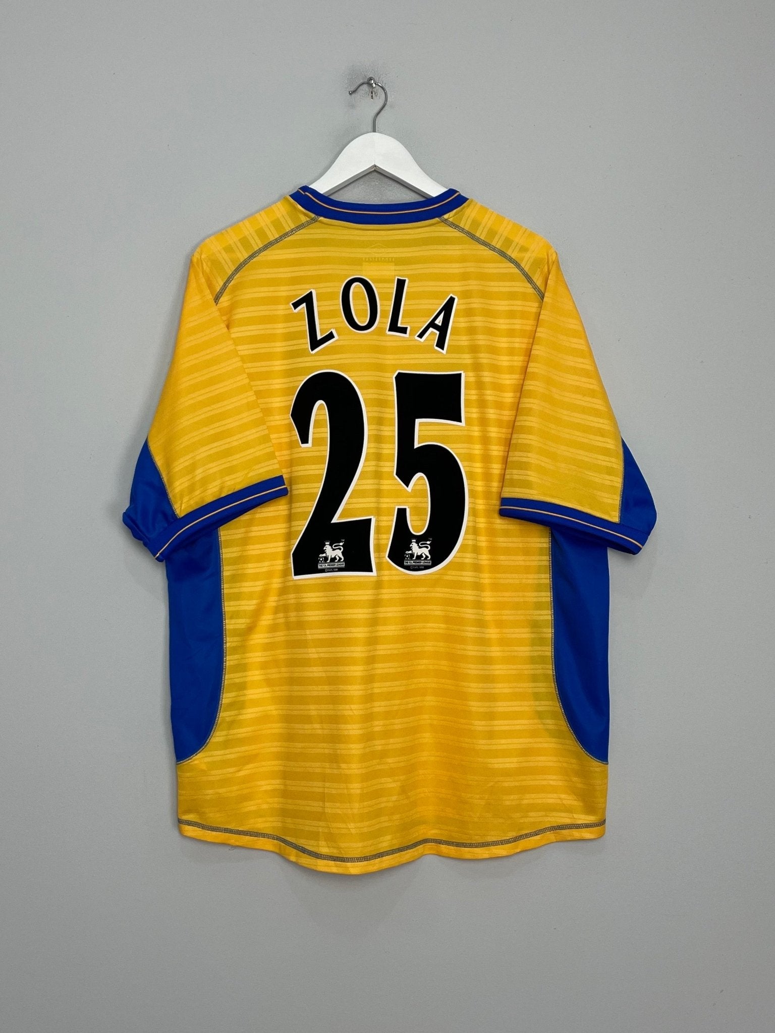 2000/01 CHELSEA ZOLA #25 AWAY SHIRT (XXL) UMBRO – Cult Kits