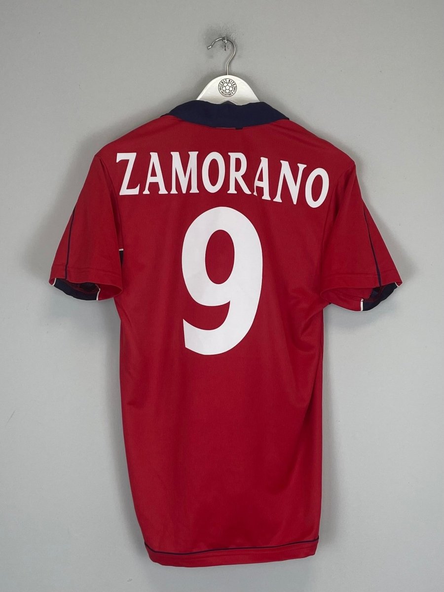 2000/01 CHILE ZAMORANO 9 HOME SHIRT (S) UMBRO - Cult Kits - Small - Buy Vintage Football Shirts, Authentic Retro Football Shirts For Sale, Classic Football Shirts & Soccer Jersey