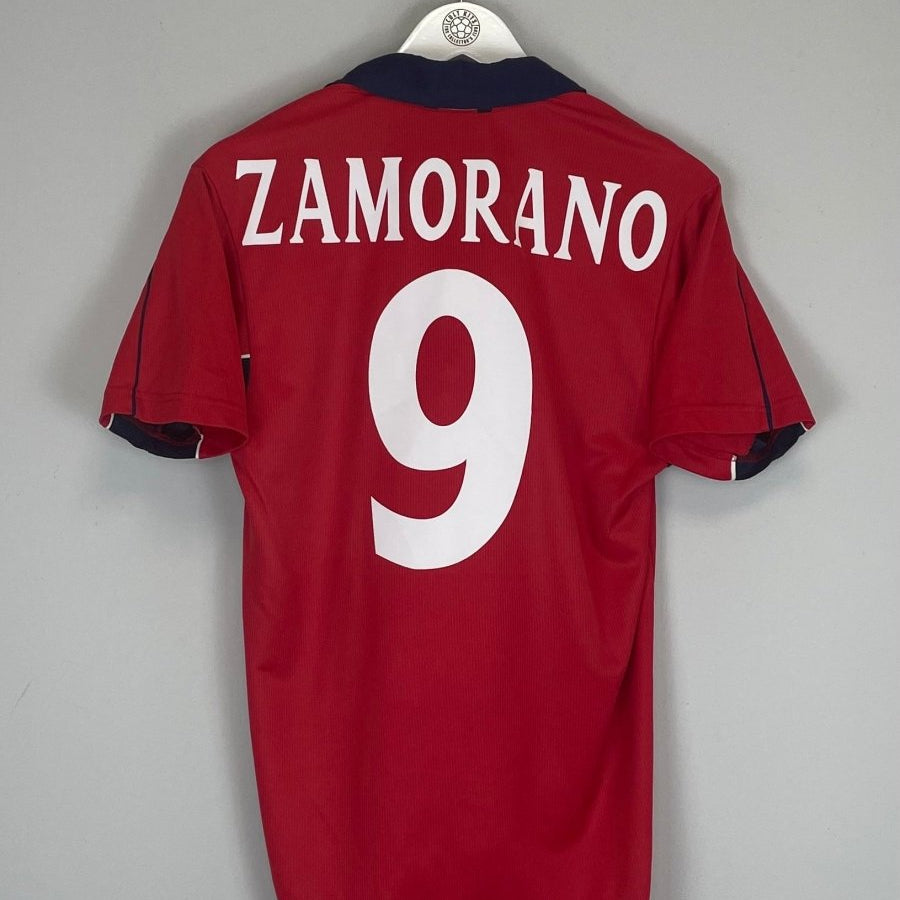 2000/01 CHILE ZAMORANO 9 HOME SHIRT (S) UMBRO - Cult Kits - Small - Buy Vintage Football Shirts, Authentic Retro Football Shirts For Sale, Classic Football Shirts & Soccer Jersey