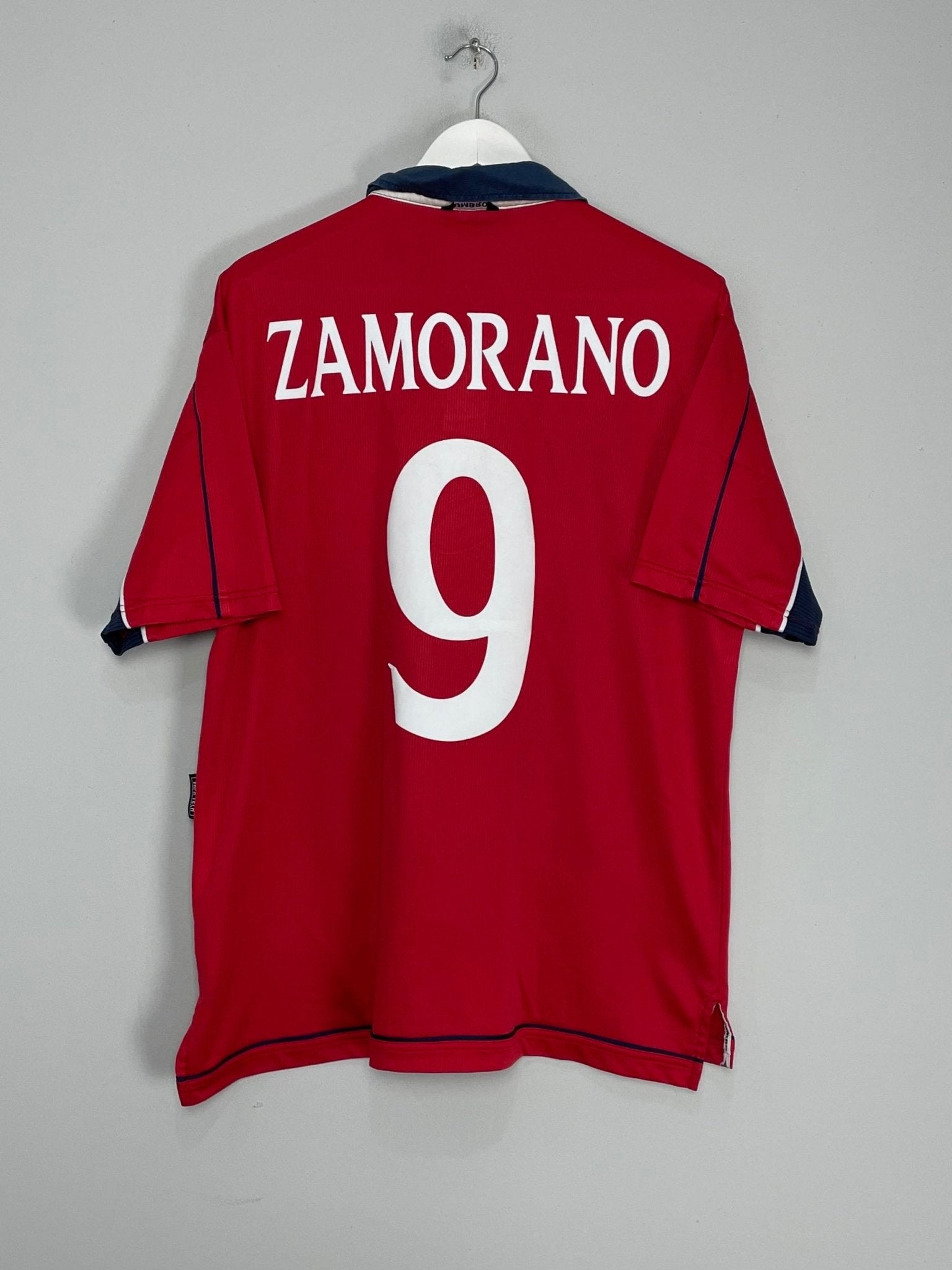 Shop 2000/01 CHILE ZAMORANO #9 HOME SHIRT (XL) UMBRO, classic football shirts, vintage football shirts & retro soccer jerseys at Cult Kits