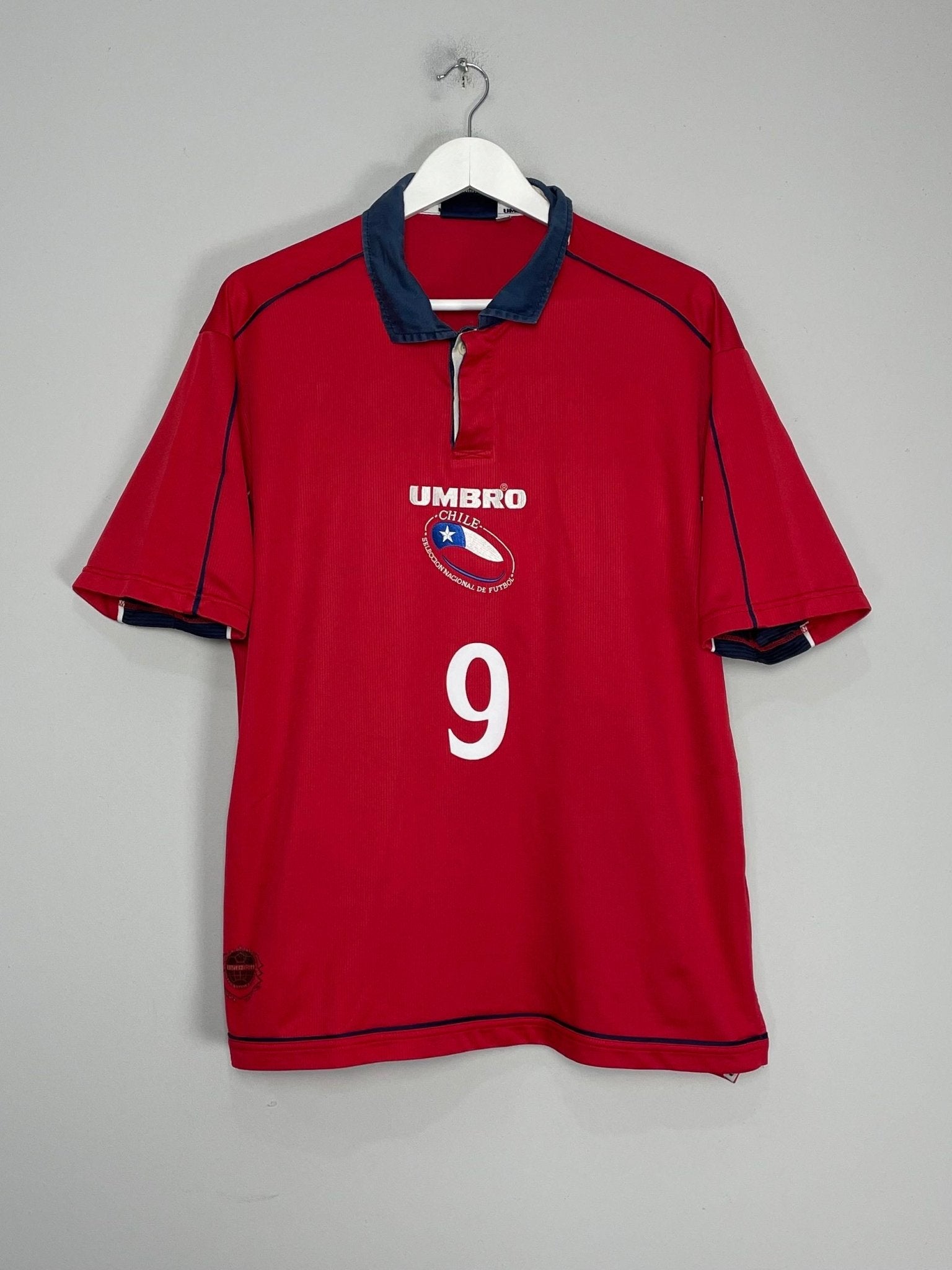 Shop 2000/01 CHILE ZAMORANO #9 HOME SHIRT (XL) UMBRO, classic football shirts, vintage football shirts & retro soccer jerseys at Cult Kits