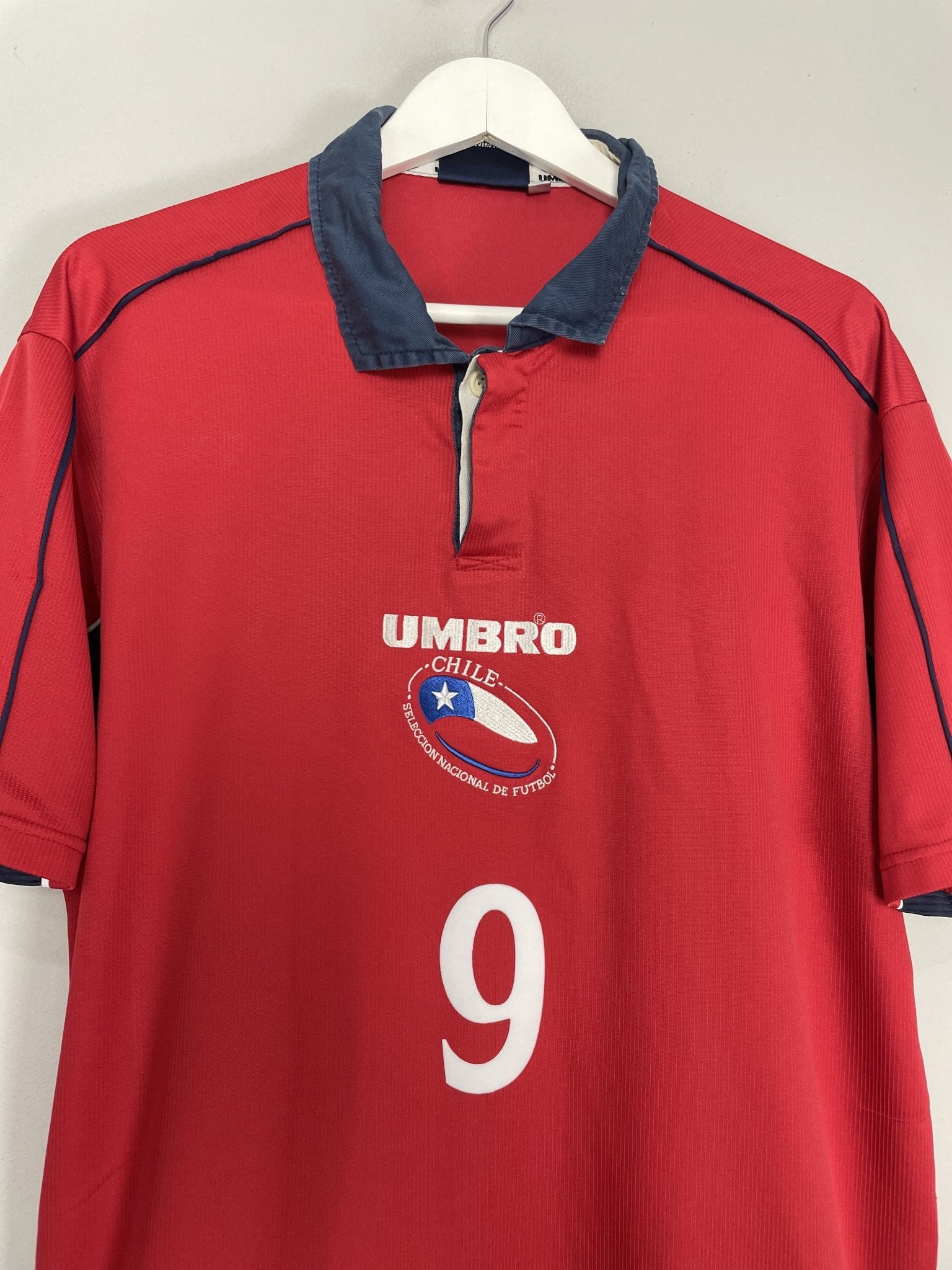 Shop 2000/01 CHILE ZAMORANO #9 HOME SHIRT (XL) UMBRO, classic football shirts, vintage football shirts & retro soccer jerseys at Cult Kits