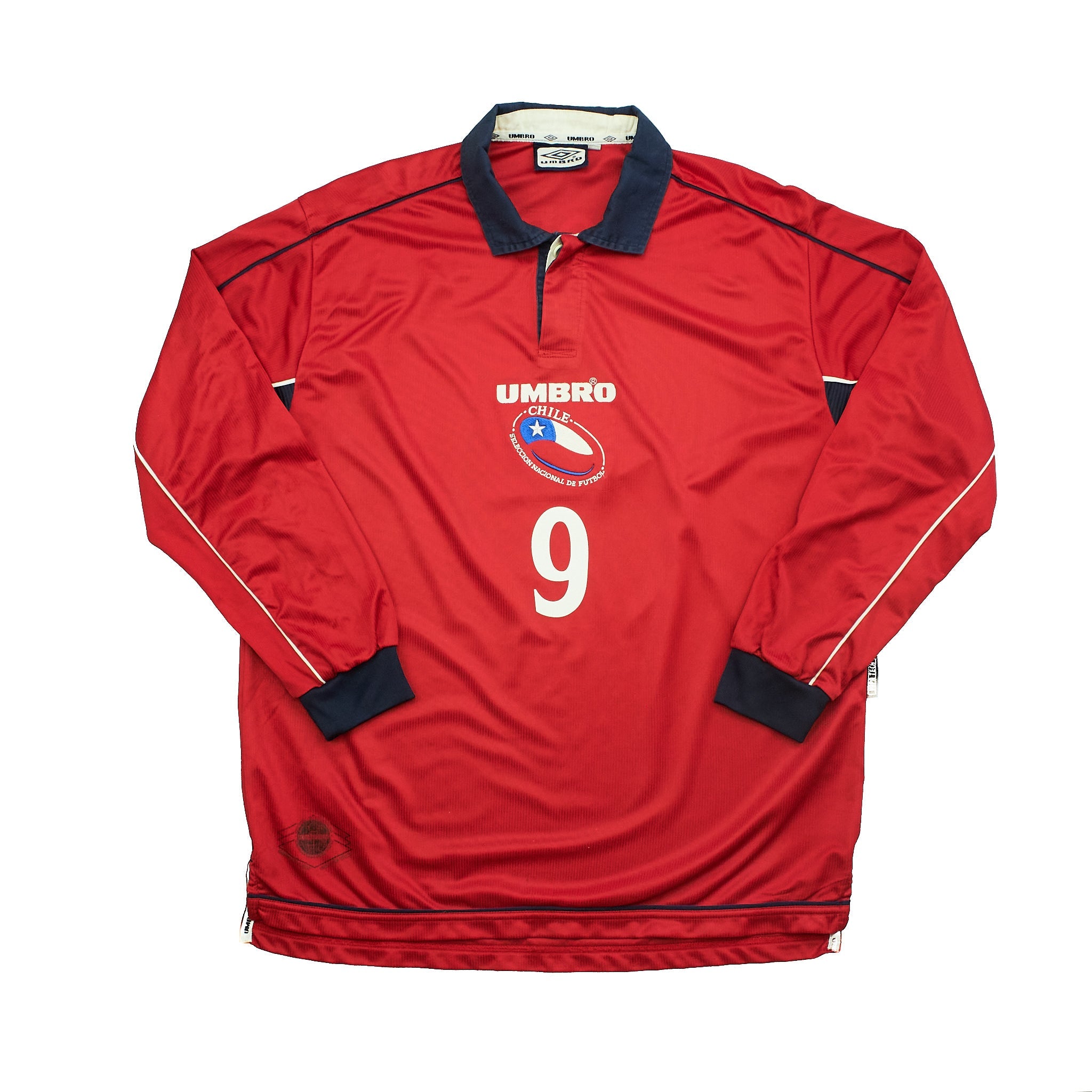 Buy 2000/01 Chile Zamorano 9 L/S Home Shirt (L) Umbro ~ Free worldwide shipping ~ Authentic Vintage Football Shirts from Cult Kits