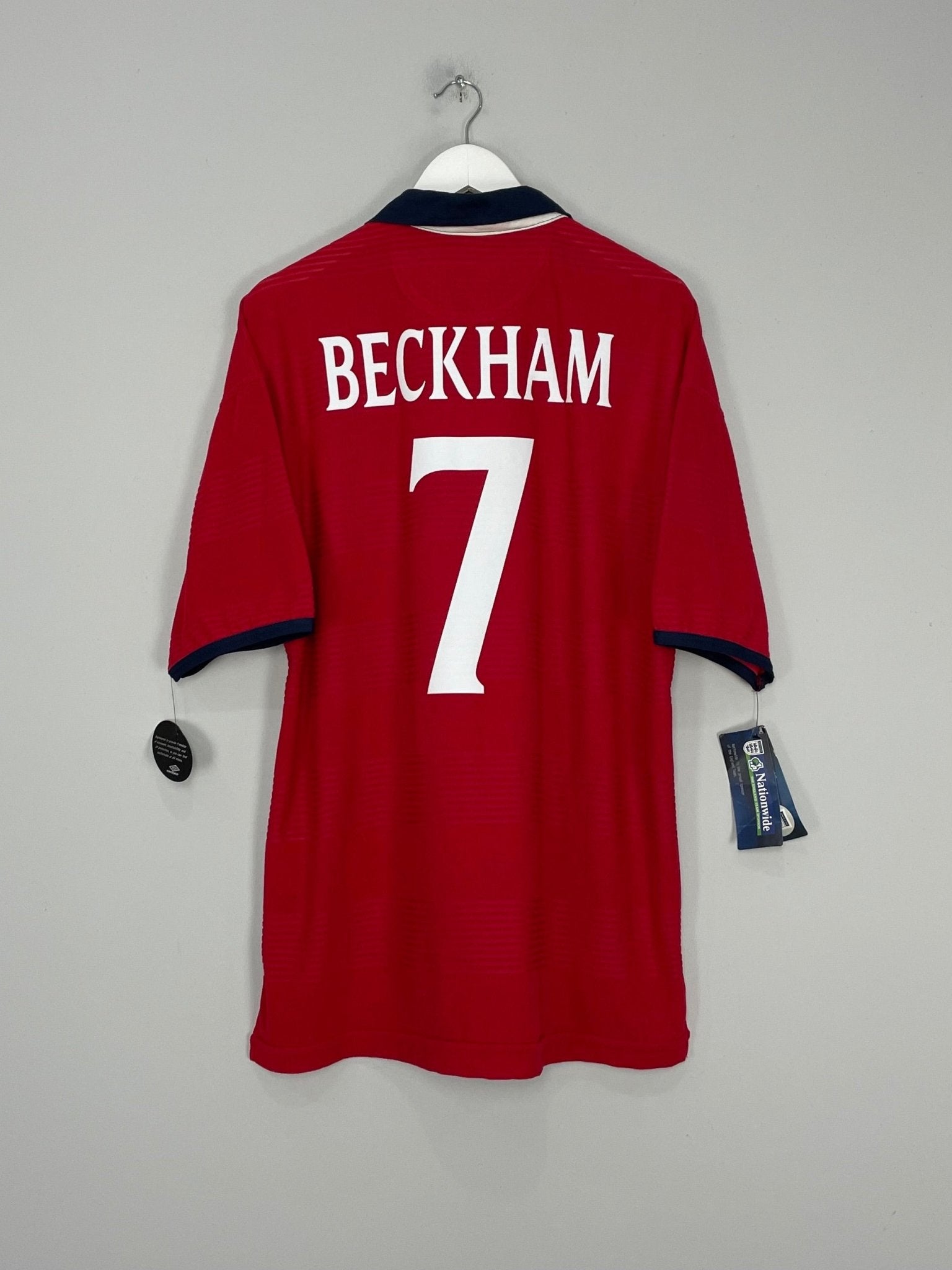 Shop 2000/01 ENGLAND BECKHAM #7 *BNWT* HOME SHIRT (L) UMBRO, classic football shirts, vintage football shirts & retro soccer jerseys at Cult Kits