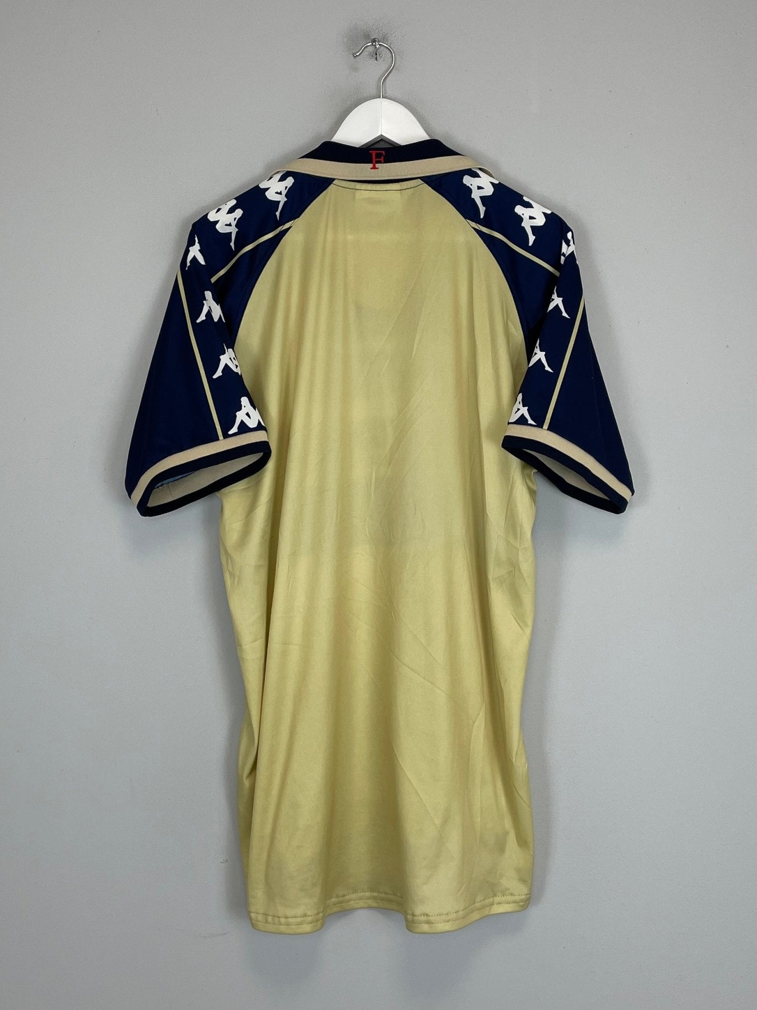 Shop 2000/01 FEYENOORD AWAY SHIRT (XL) KAPPA, classic football shirts, vintage football shirts & retro soccer jerseys at Cult Kits