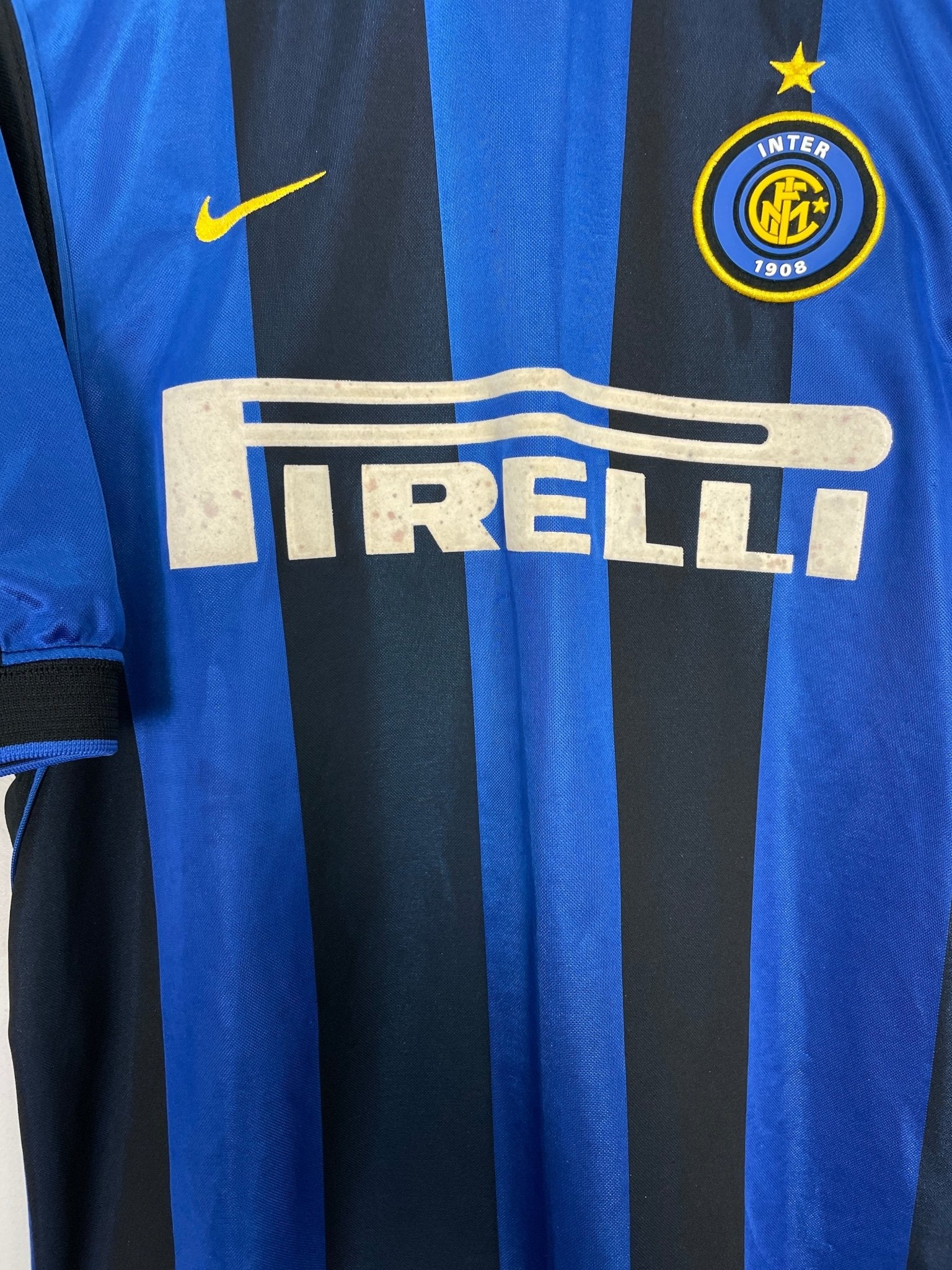 Shop 2000/01 INTER MILAN RONALDO #9 HOME SHIRT (M) NIKE, classic football shirts, vintage football shirts & retro soccer jerseys at Cult Kits