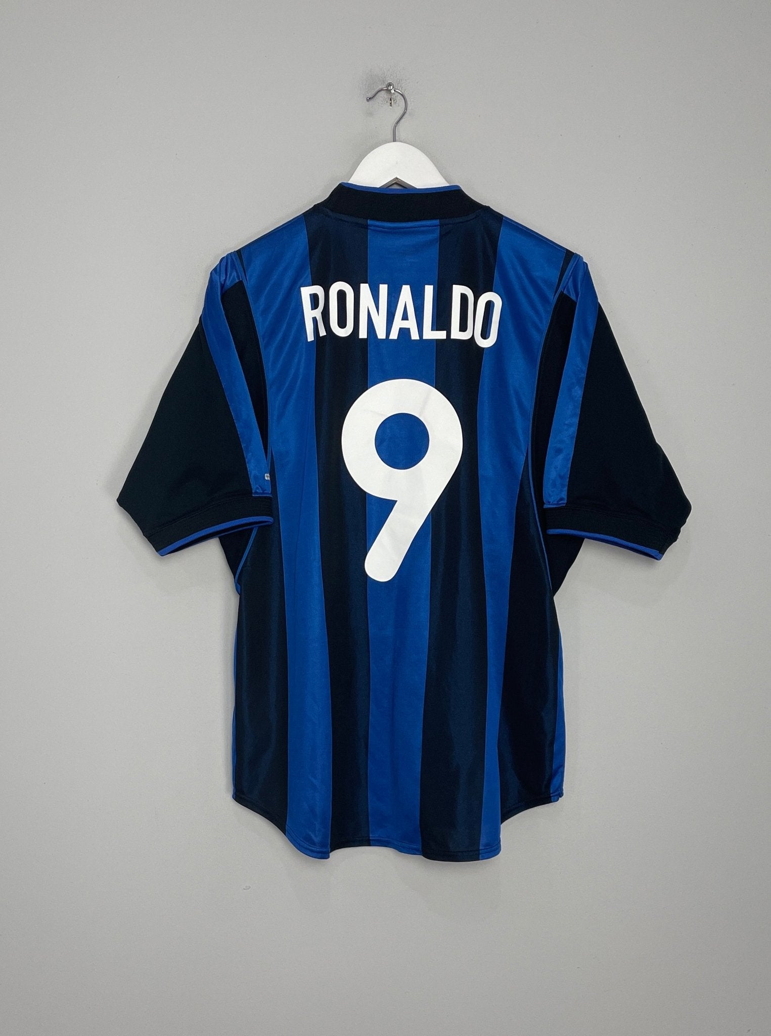 Shop 2000/01 INTER MILAN RONALDO #9 HOME SHIRT (M) NIKE, classic football shirts, vintage football shirts & retro soccer jerseys at Cult Kits