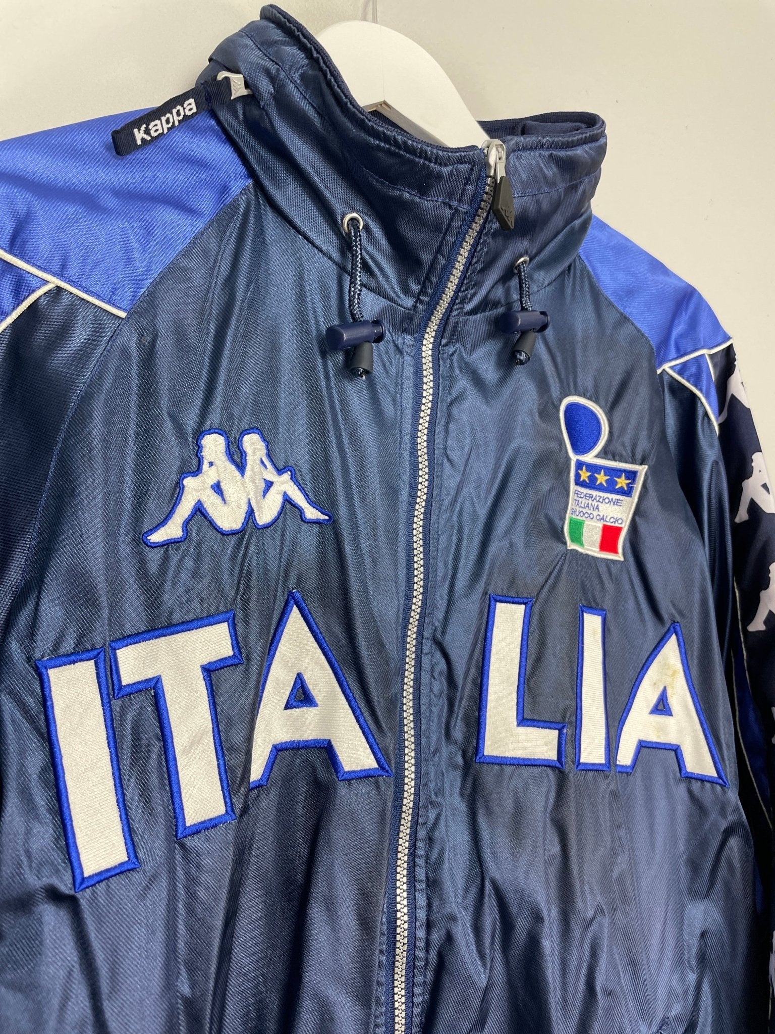 Shop 2000/01 ITALY PRESENTATION JACKET (L) KAPPA, classic football shirts, vintage football shirts & retro soccer jerseys at Cult Kits