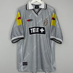Shop 2000/01 JUVENTUS DEL PIERO #10 AWAY SHIRT (XL) LOTTO, classic football shirts, vintage football shirts & retro soccer jerseys at Cult Kits