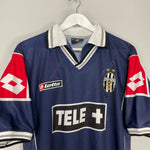 Shop 2000/01 JUVENTUS DEL PIERO #10 THIRD SHIRT (L) LOTTO, classic football shirts, vintage football shirts & retro soccer jerseys at Cult Kits