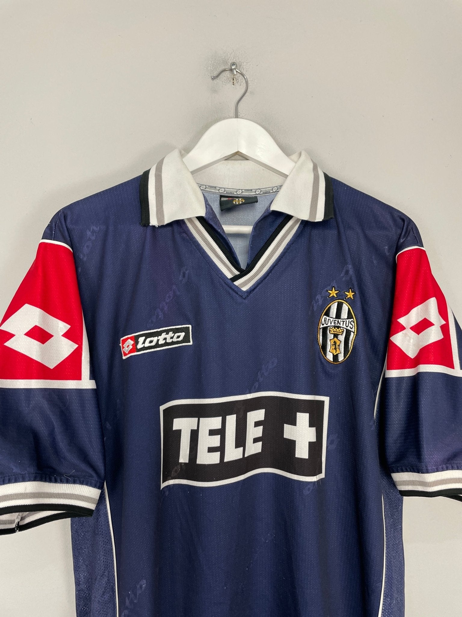 Shop 2000/01 JUVENTUS DEL PIERO #10 THIRD SHIRT (L) LOTTO, classic football shirts, vintage football shirts & retro soccer jerseys at Cult Kits