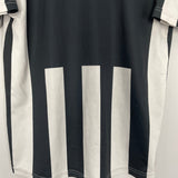 Shop 2000/01 JUVENTUS HOME SHIRT (M) LOTTO, classic football shirts, vintage football shirts & retro soccer jerseys at Cult Kits