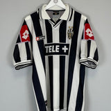 2000/01 JUVENTUS HOME SHIRT (M) LOTTO - Cult Kits - Medium - Buy Vintage Football Shirts, Authentic Retro Football Shirts For Sale, Classic Football Shirts & Soccer Jersey