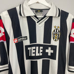 Shop 2000/01 JUVENTUS HOME SHIRT (M) LOTTO, classic football shirts, vintage football shirts & retro soccer jerseys at Cult Kits