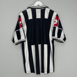 Shop 2000/01 JUVENTUS HOME SHIRT (M) LOTTO, classic football shirts, vintage football shirts & retro soccer jerseys at Cult Kits