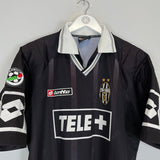 2000/01 JUVENTUS VAN DER SAR 1 GK SHIRT (L) LOTTO - Cult Kits - Large - Buy Vintage Football Shirts, Authentic Retro Football Shirts For Sale, Classic Football Shirts & Soccer Jersey