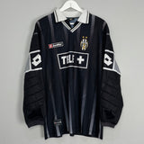 Shop 2000/01 JUVENTUS VAN DER SAR #1 GK SHIRT (XL) LOTTO, classic football shirts, vintage football shirts & retro soccer jerseys at Cult Kits