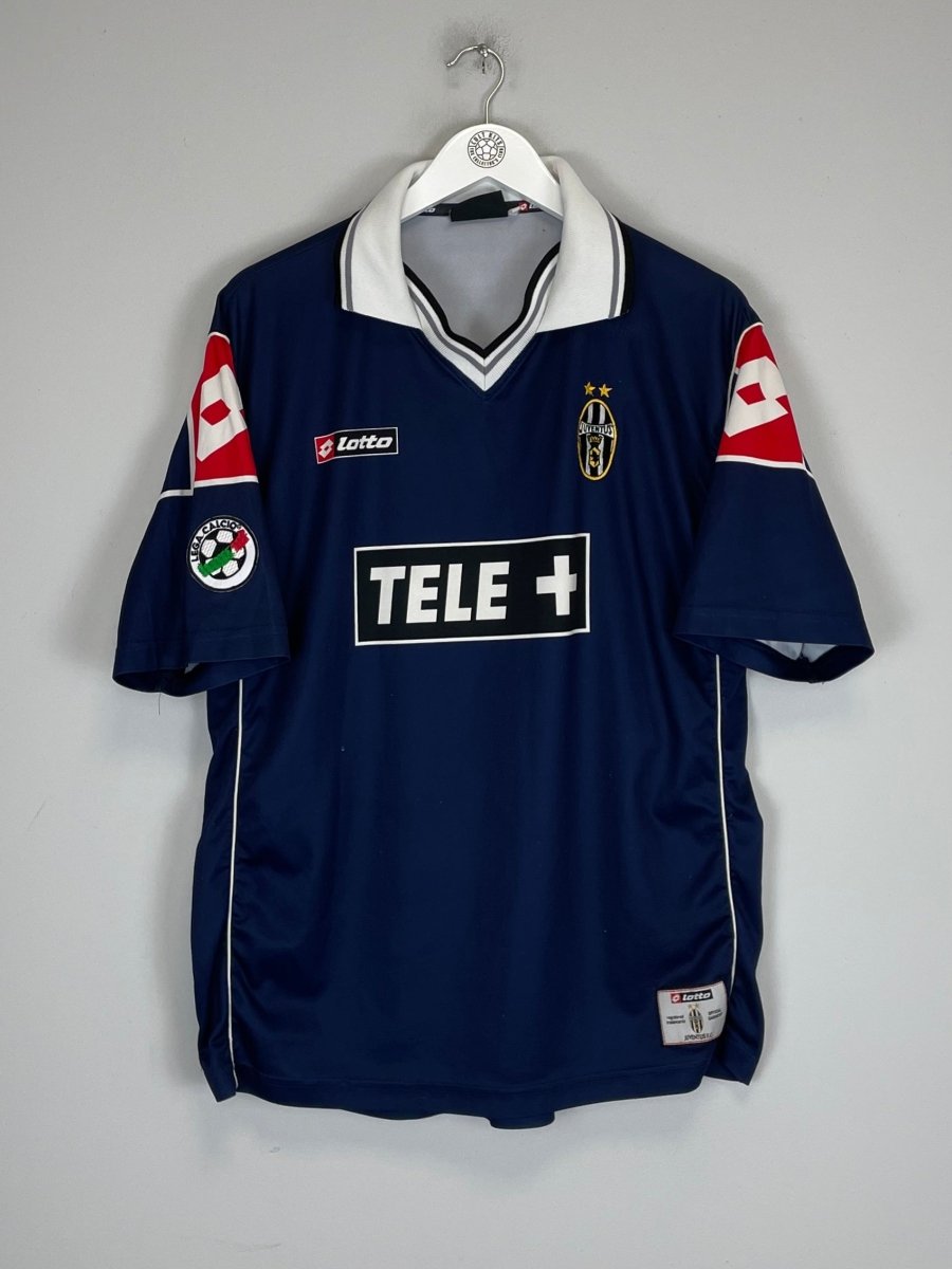 2000/01 JUVENTUS ZIDANE 15 THIRD SHIRT (M) LOTTO - Cult Kits - Medium - Buy Vintage Football Shirts, Authentic Retro Football Shirts For Sale, Classic Football Shirts & Soccer Jersey