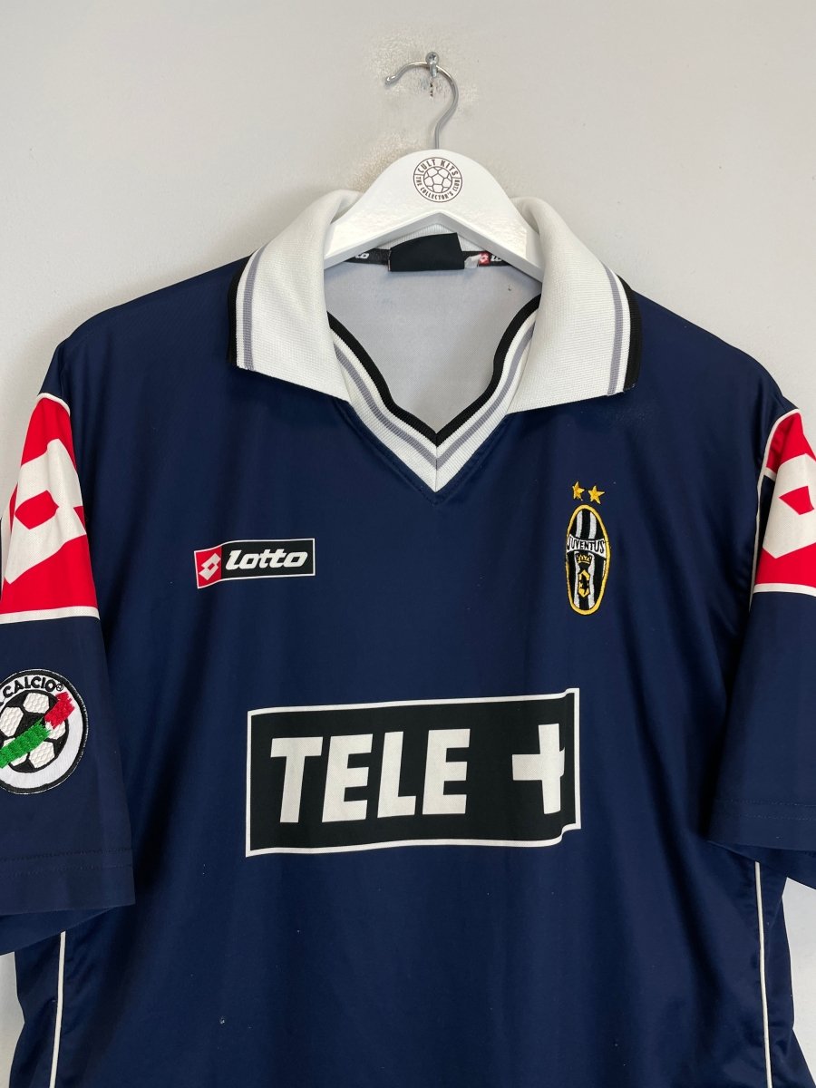 2000/01 JUVENTUS ZIDANE 15 THIRD SHIRT (M) LOTTO - Cult Kits - Medium - Buy Vintage Football Shirts, Authentic Retro Football Shirts For Sale, Classic Football Shirts & Soccer Jersey