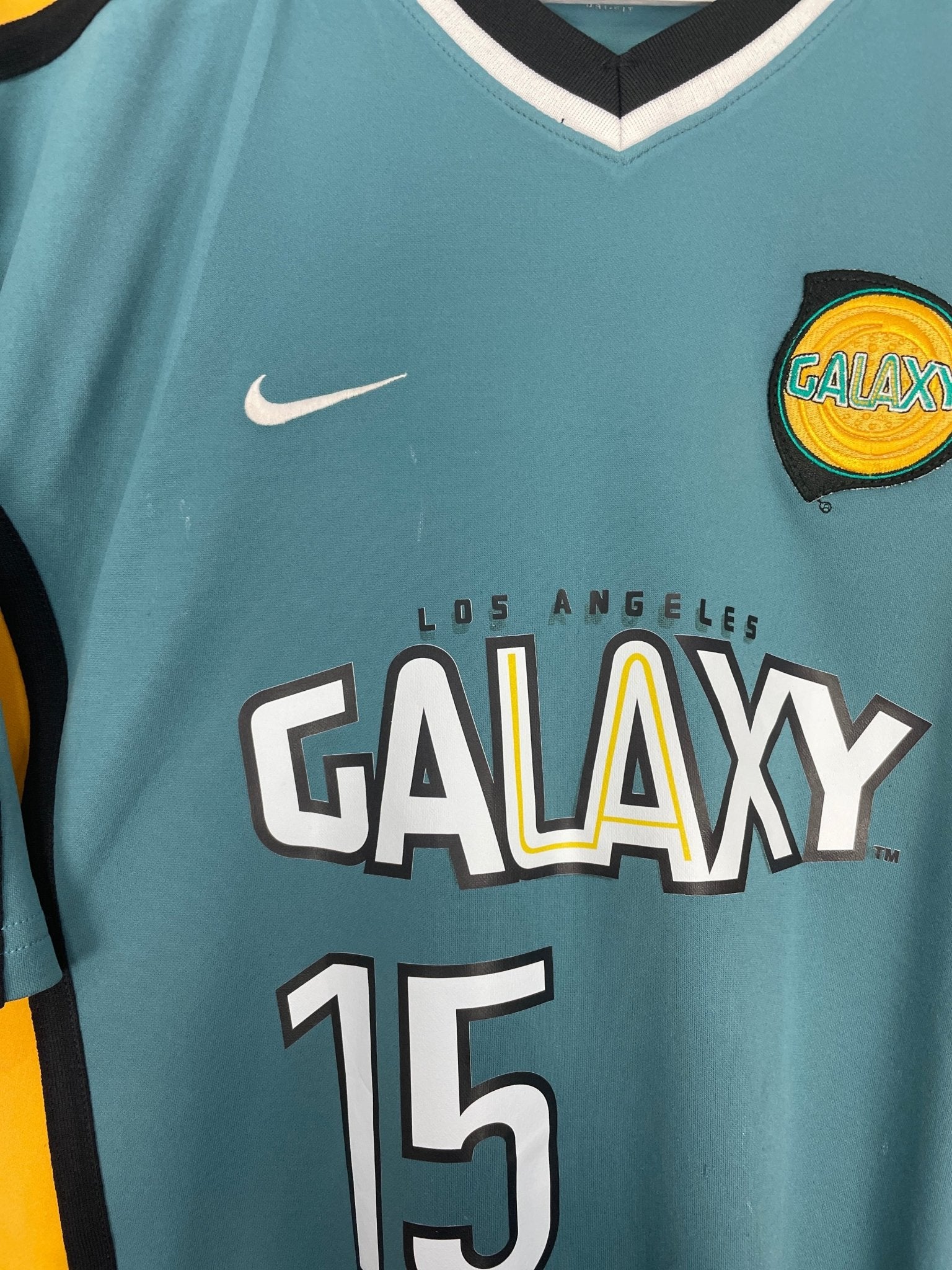 Shop 2000/01 LA GALAXY L.HERNANDEZ #15 HOME SHIRT (L) NIKE, classic football shirts, vintage football shirts & retro soccer jerseys at Cult Kits