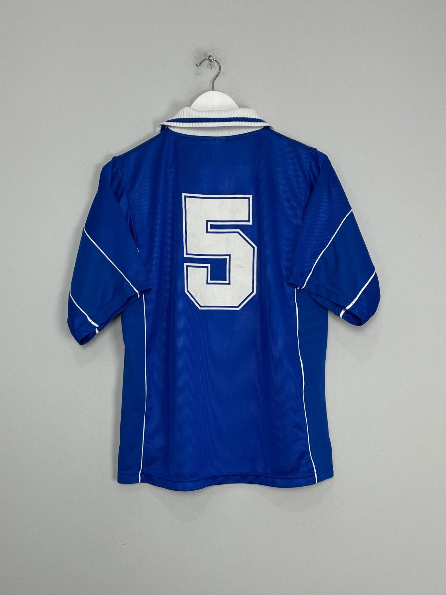 Shop 2000/01 LEICESTER CITY #5 HOME SHIRT (M) LE COQ, classic football shirts, vintage football shirts & retro soccer jerseys at Cult Kits