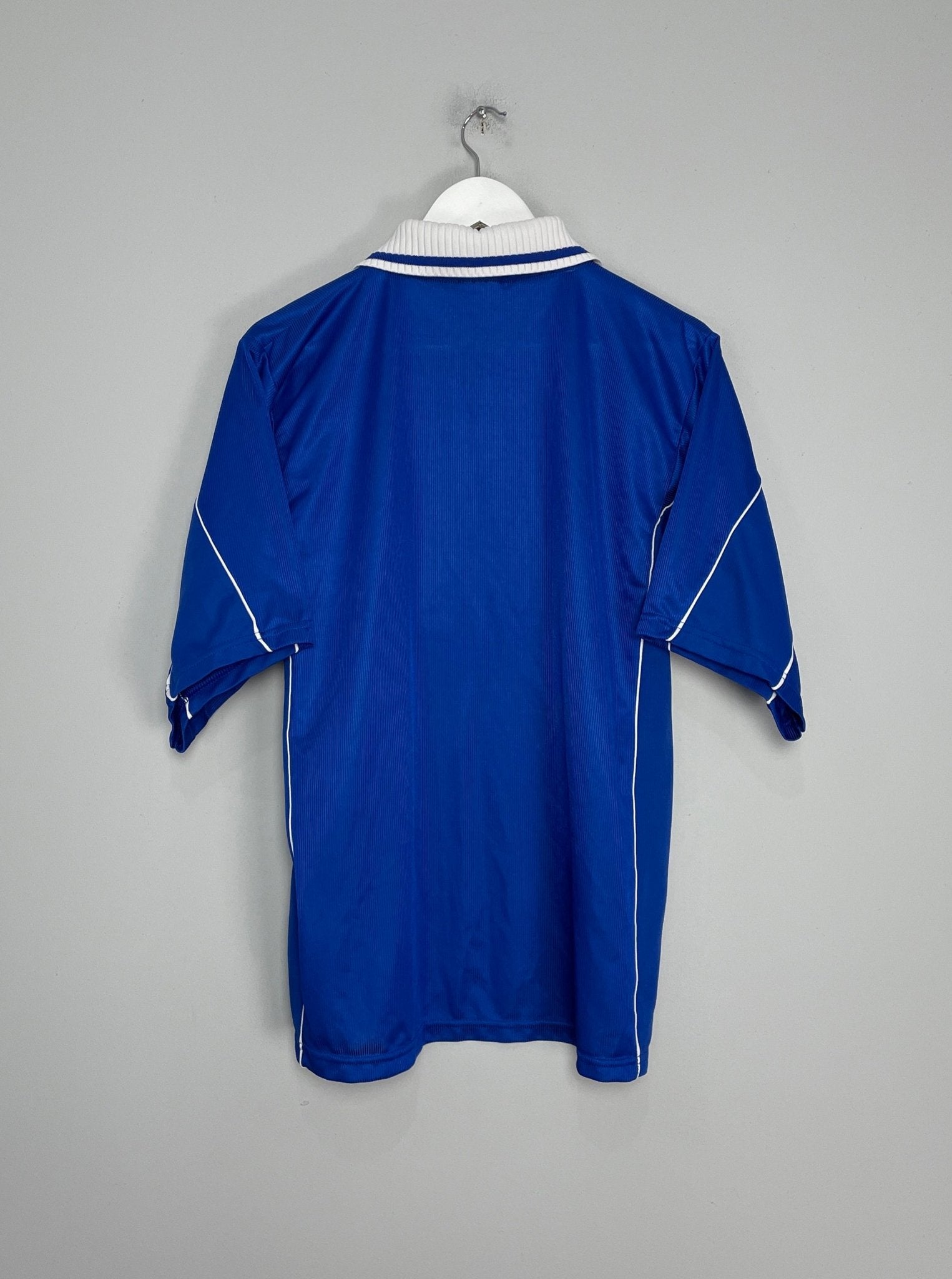 Shop 2000/01 LEICESTER CITY HOME SHIRT (L) LE COQ SPORTIF, classic football shirts, vintage football shirts & retro soccer jerseys at Cult Kits