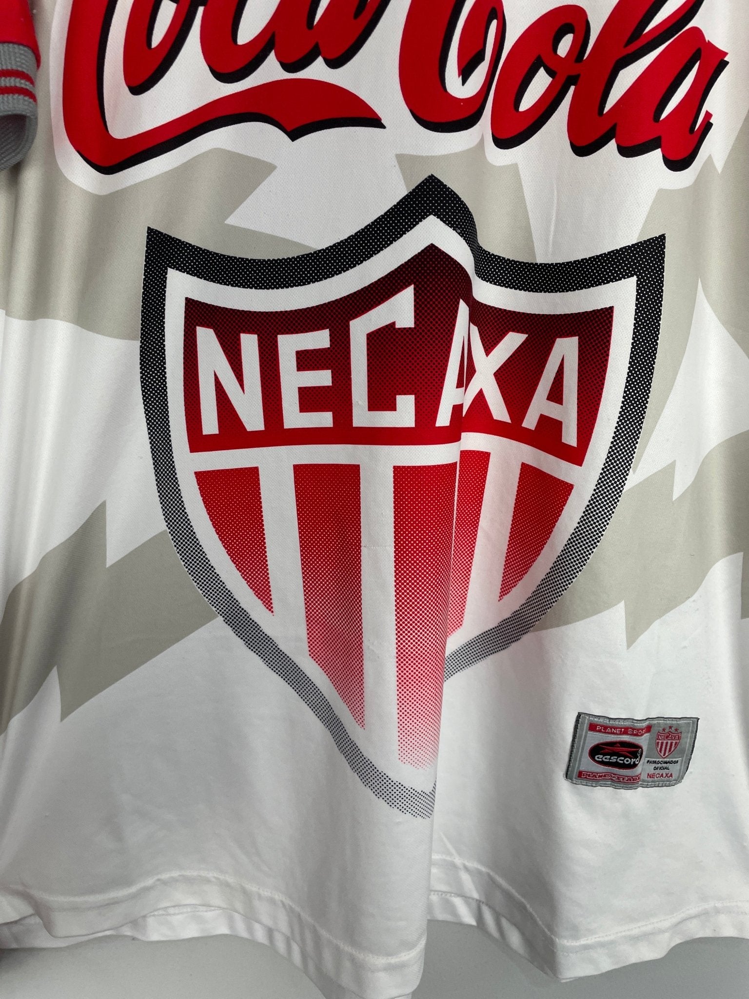 Shop 2000/01 NECAXA HOME SHIRT (L) EESCORD, classic football shirts, vintage football shirts & retro soccer jerseys at Cult Kits