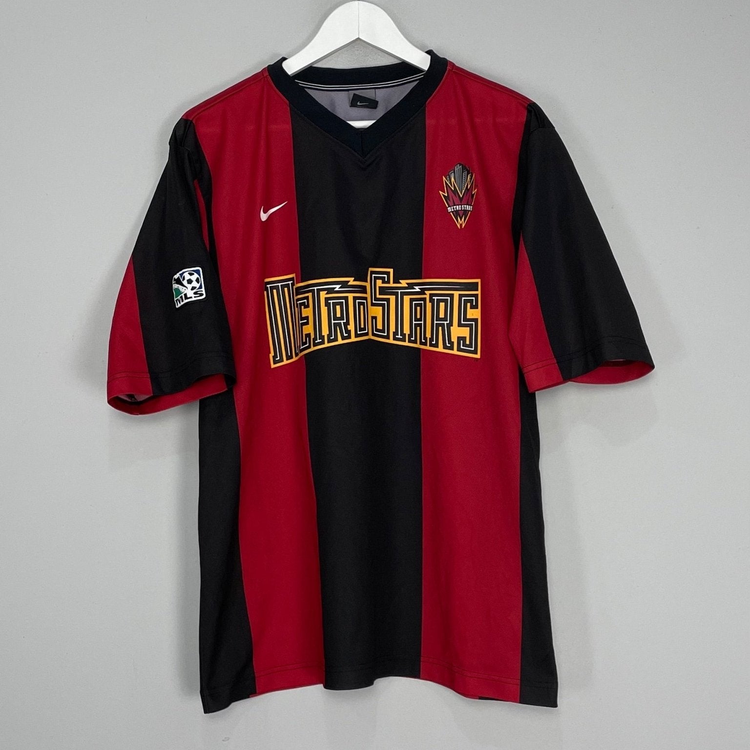 Shop 2000/01 NEW YORK METRO STARS HOME SHIRT (L) NIKE, classic football shirts, vintage football shirts & retro soccer jerseys at Cult Kits