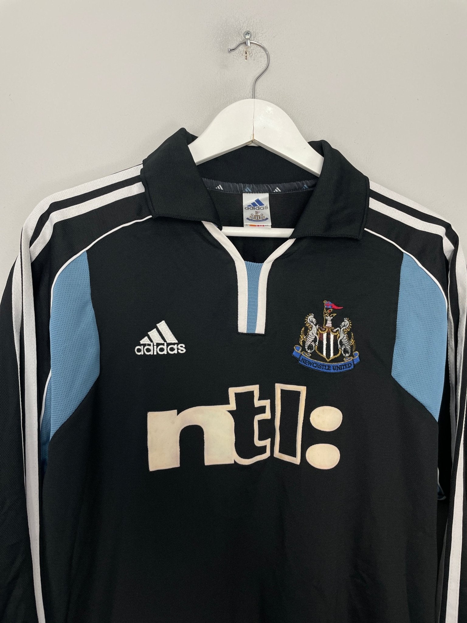 Shop 2000/01 NEWCASTLE UNITED SPEED #11 L/S AWAY SHIRT (XL) ADIDAS, classic football shirts, vintage football shirts & retro soccer jerseys at Cult Kits
