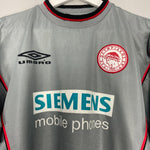 Shop 2000/01 OLYMPIAKOS AWAY SHIRT (XL) UMBRO, classic football shirts, vintage football shirts & retro soccer jerseys at Cult Kits