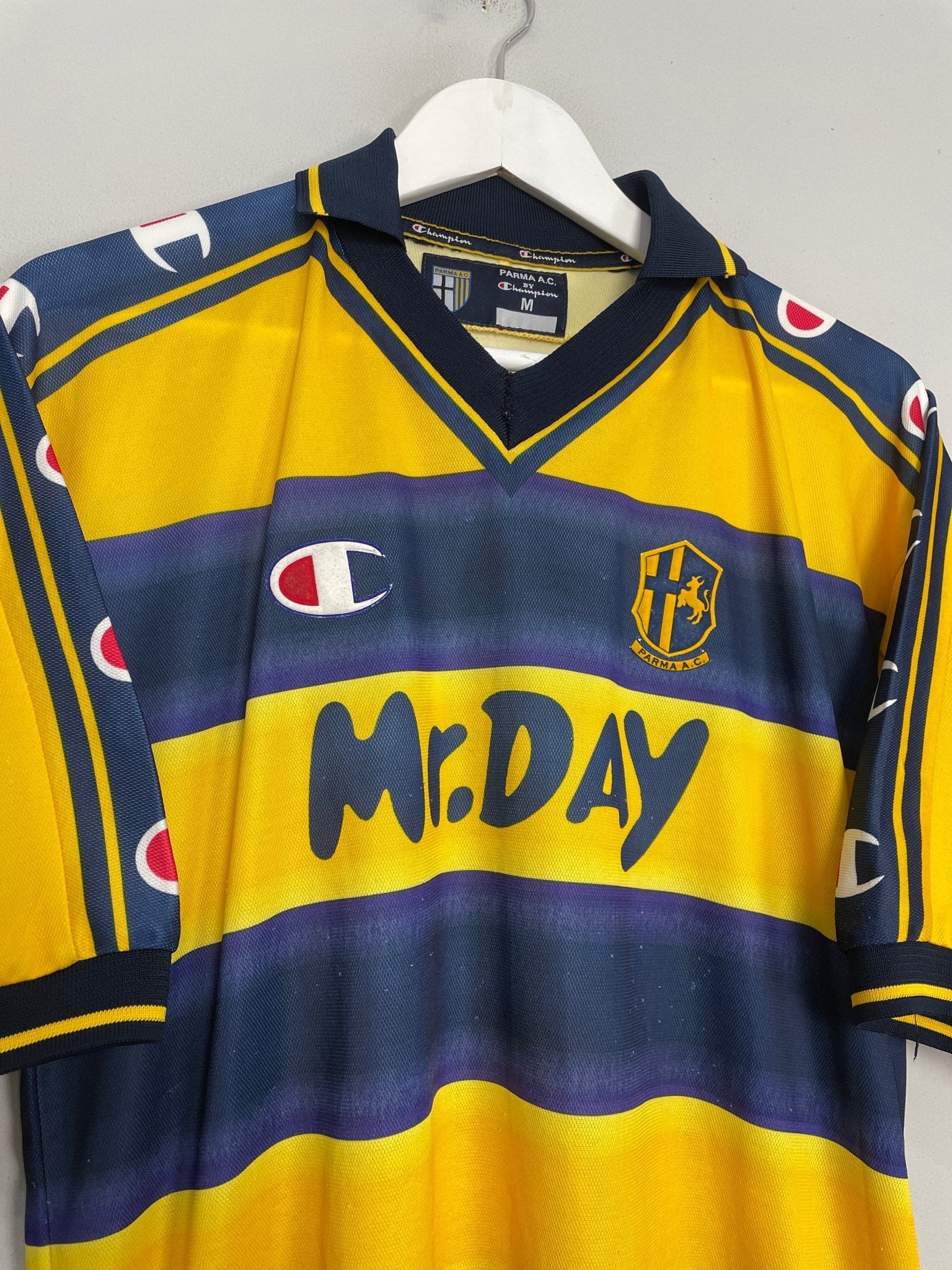 Shop 2000/01 PARMA HOME SHIRT (M) CHAMPION, classic football shirts, vintage football shirts & retro soccer jerseys at Cult Kits
