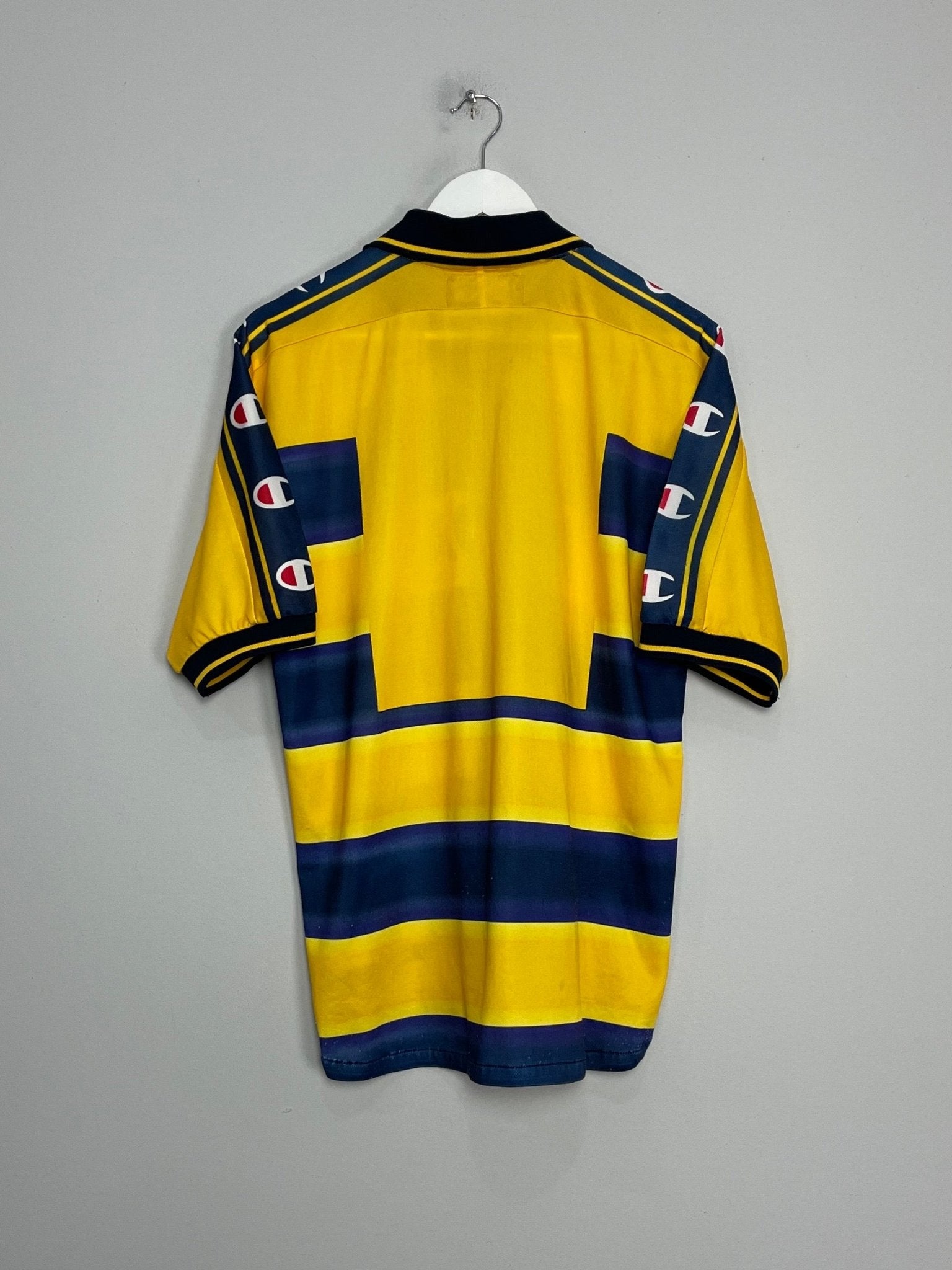 Shop 2000/01 PARMA HOME SHIRT (M) CHAMPION, classic football shirts, vintage football shirts & retro soccer jerseys at Cult Kits