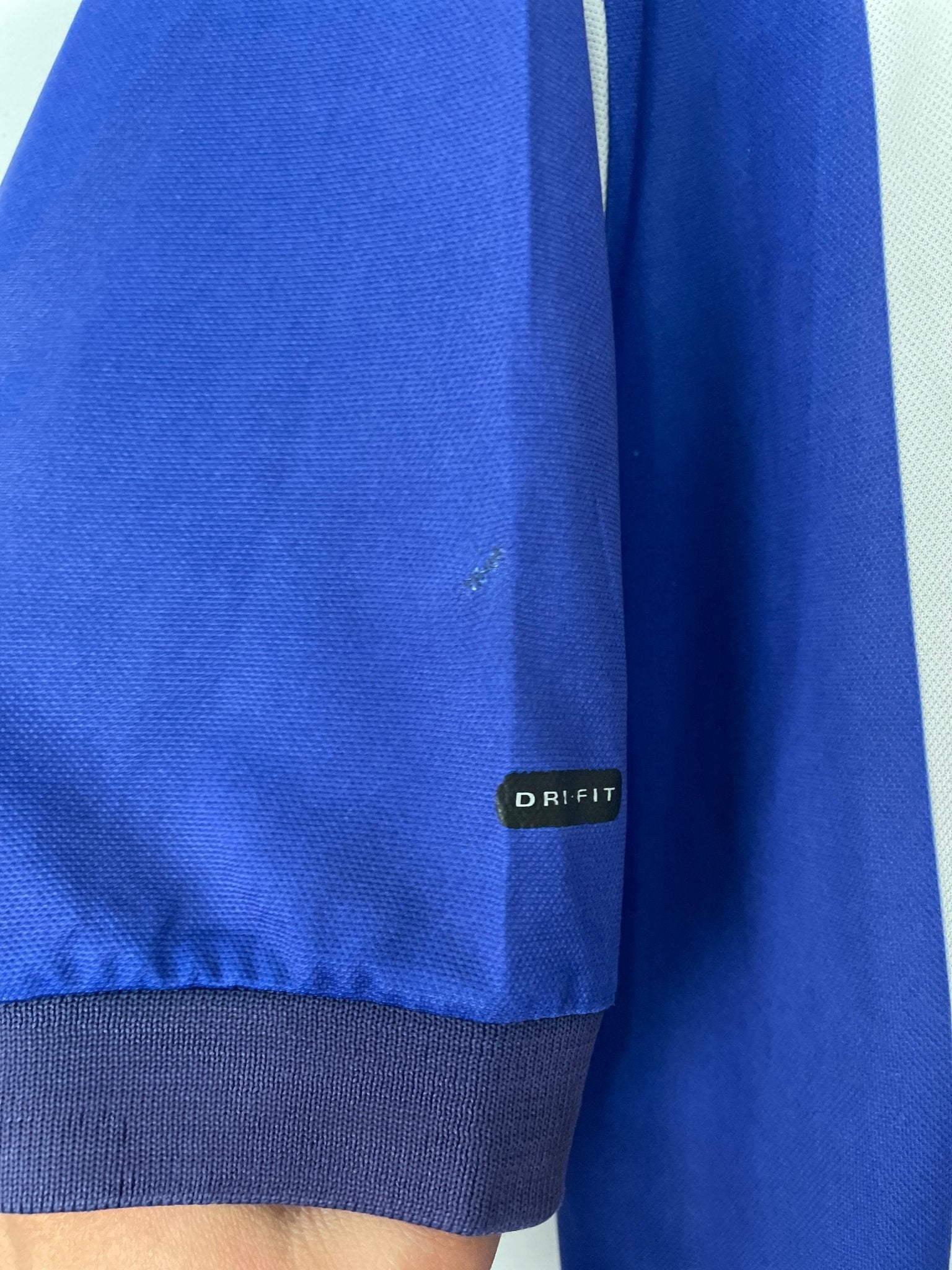 Shop 2000/01 PORTO HOME SHIRT (L) NIKE, classic football shirts, vintage football shirts & retro soccer jerseys at Cult Kits