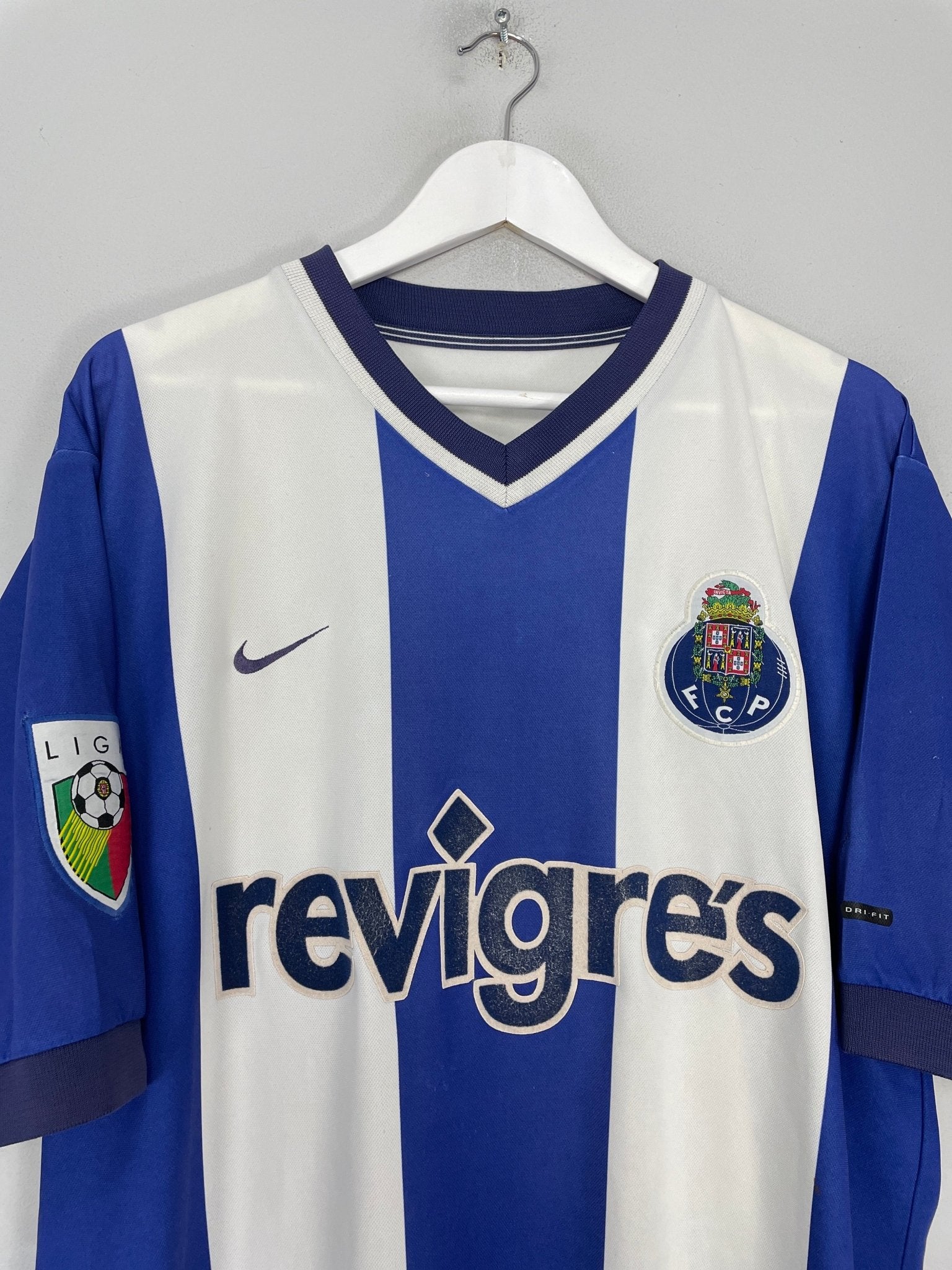 Shop 2000/01 PORTO HOME SHIRT (L) NIKE, classic football shirts, vintage football shirts & retro soccer jerseys at Cult Kits