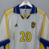 2000/01 SWEDEN LARSSON 7 AWAY SHIRT (XL) ADIDAS - Cult Kits - XL - Buy Vintage Football Shirts, Authentic Retro Football Shirts For Sale, Classic Football Shirts & Soccer Jersey