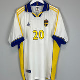 2000/01 SWEDEN LARSSON 7 AWAY SHIRT (XL) ADIDAS - Cult Kits - XL - Buy Vintage Football Shirts, Authentic Retro Football Shirts For Sale, Classic Football Shirts & Soccer Jersey