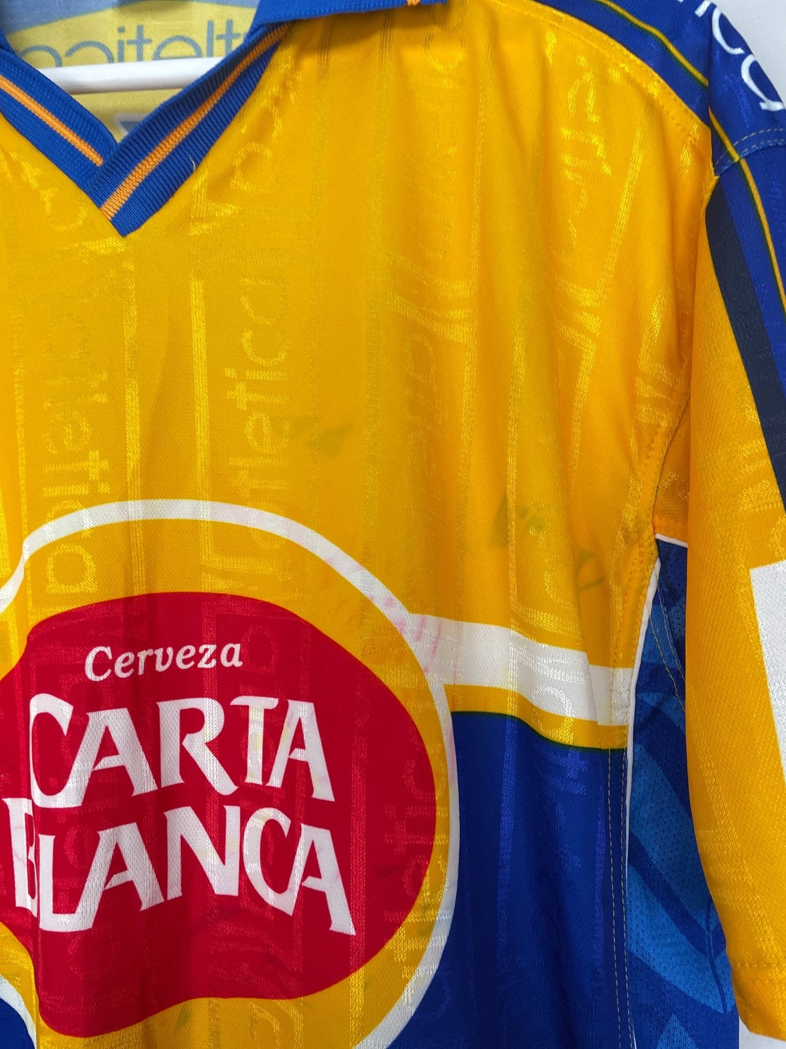 Shop 2000/01 TIGRES TRAINING SHIRT (M) ATLETICA, classic football shirts, vintage football shirts & retro soccer jerseys at Cult Kits