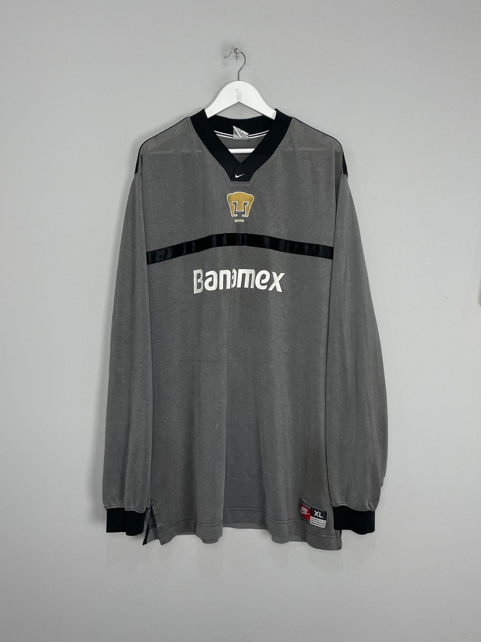 Shop 2000/01 UNAM PUMAS #27 GK SHIRT (XL) NIKE, classic football shirts, vintage football shirts & retro soccer jerseys at Cult Kits