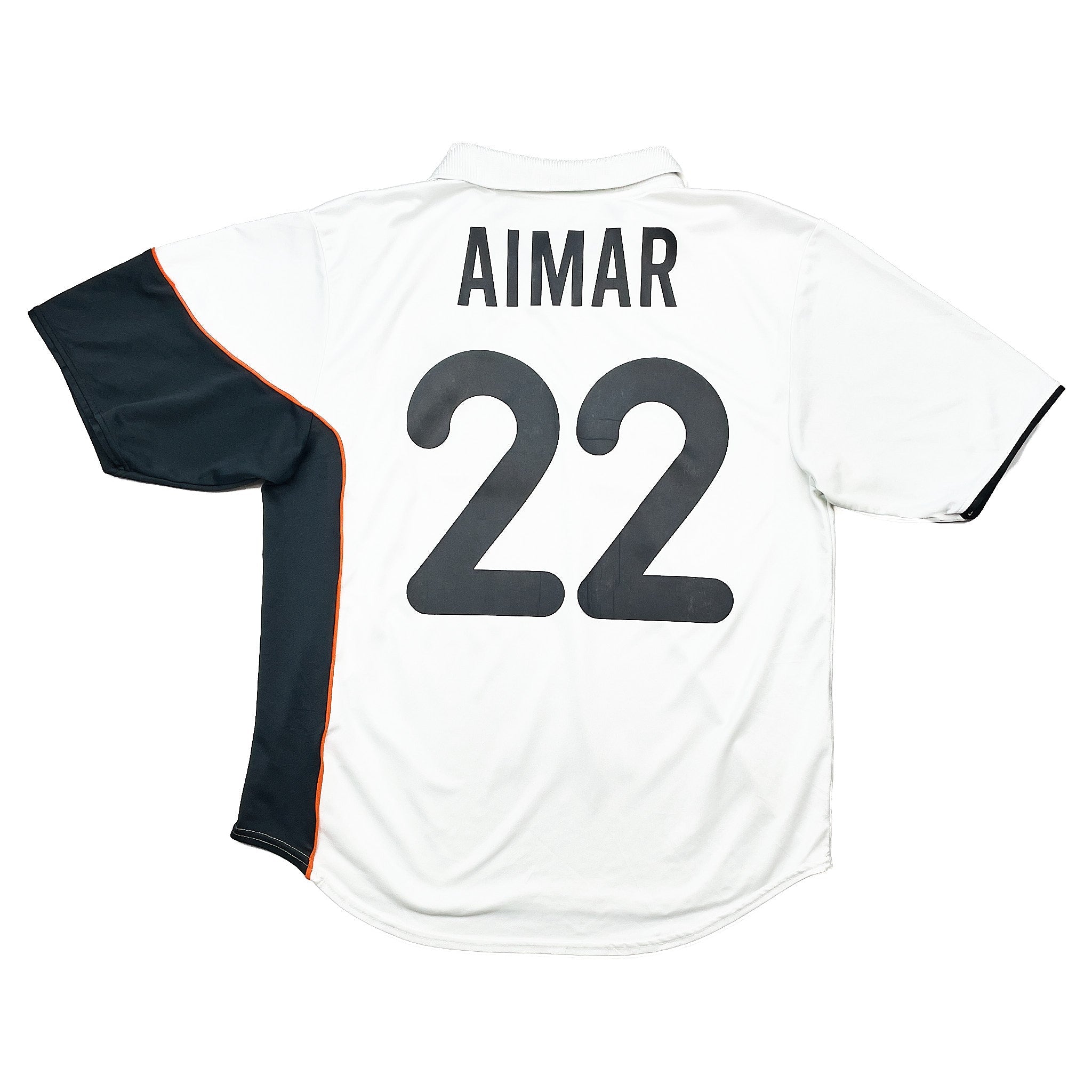 Buy 2000/01 Valencia Aimar 22 Home Shirt (M) Nike ~ Free worldwide shipping ~ Authentic Vintage Football Shirts from Cult Kits