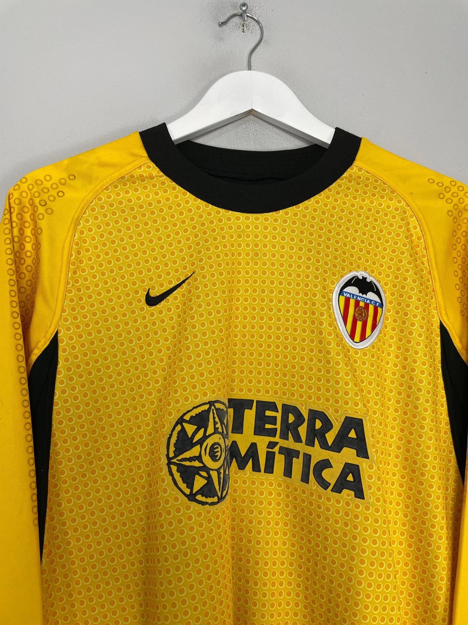 Shop 2000/01 VALENCIA CANIZARES #1 GK SHIRT (L) NIKE, classic football shirts, vintage football shirts & retro soccer jerseys at Cult Kits