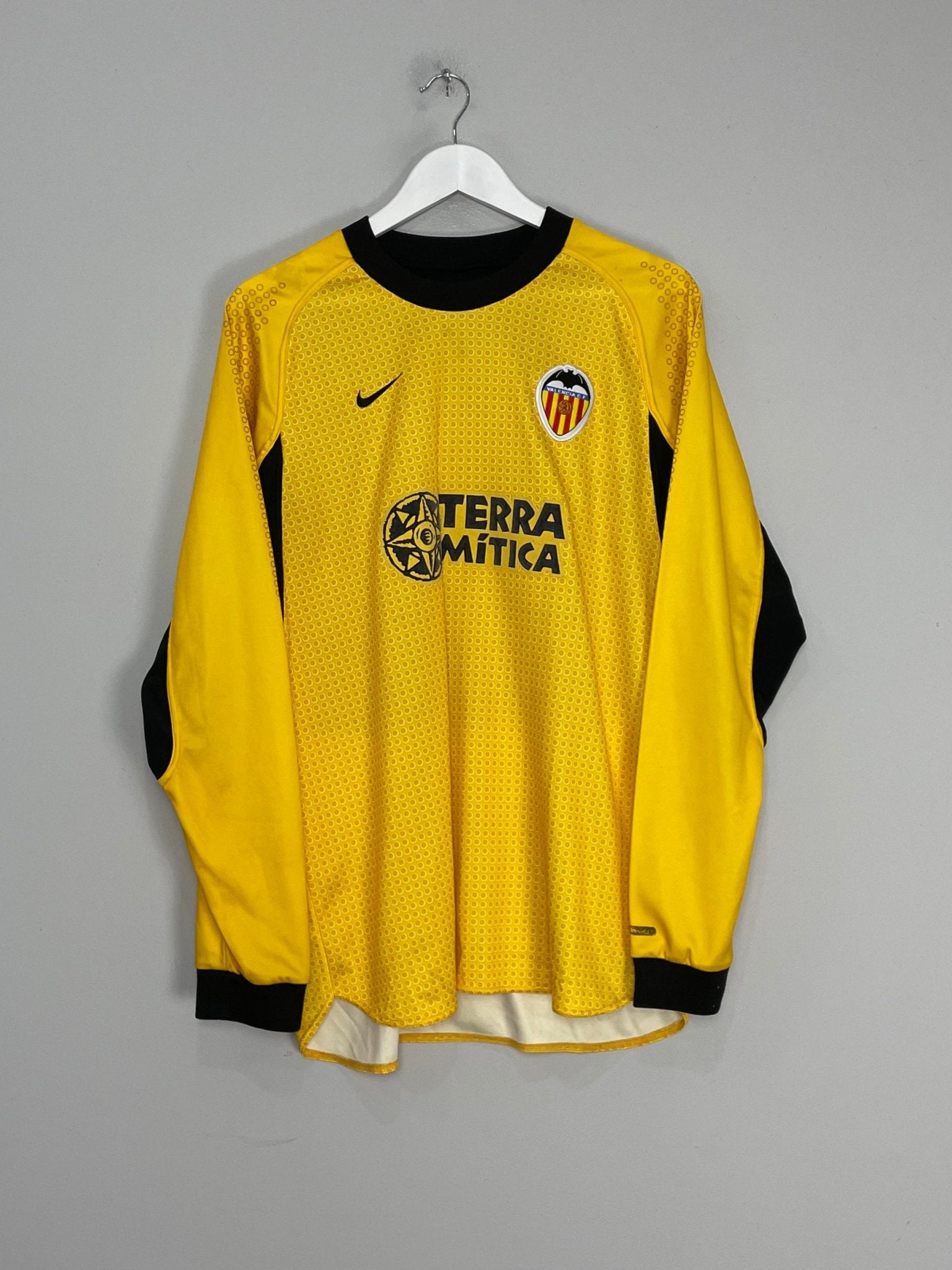 Shop 2000/01 VALENCIA CANIZARES #1 GK SHIRT (L) NIKE, classic football shirts, vintage football shirts & retro soccer jerseys at Cult Kits