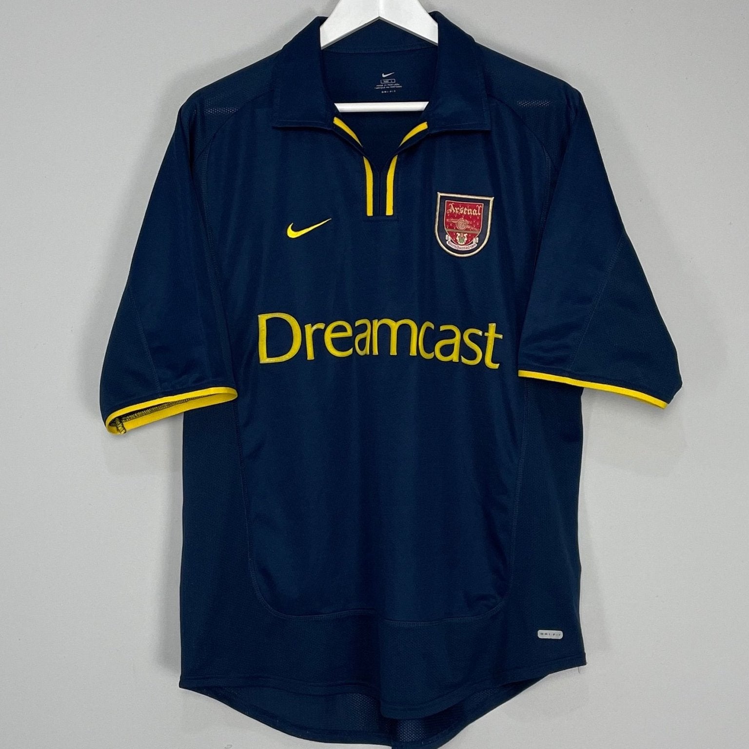 Shop 2000/02 ARSENAL EUROPEAN AWAY SHIRT (L) NIKE, classic football shirts, vintage football shirts & retro soccer jerseys at Cult Kits
