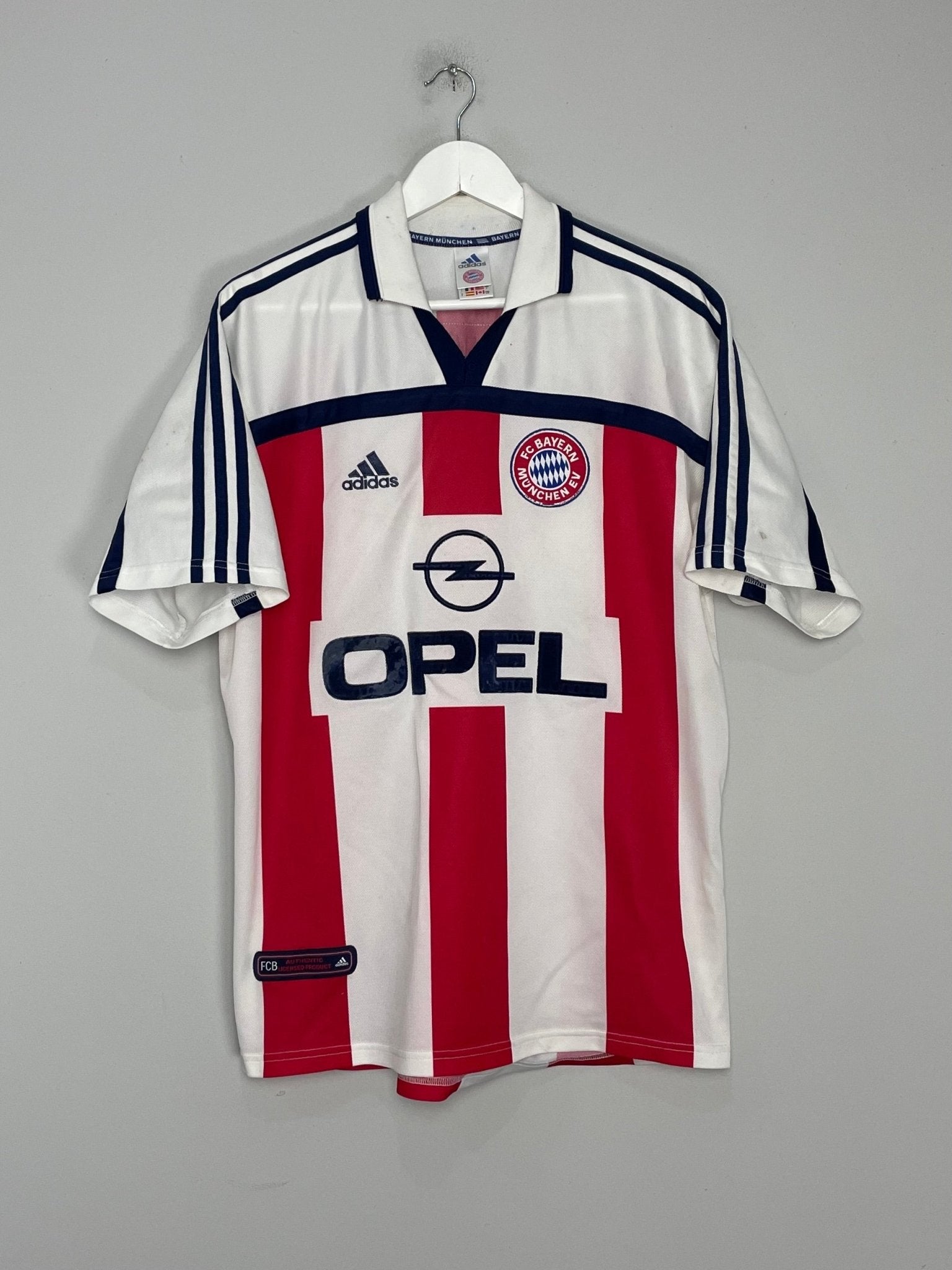 Shop 2000/02 BAYERN MUNICH AWAY SHIRT (L) ADIDAS, classic football shirts, vintage football shirts & retro soccer jerseys at Cult Kits